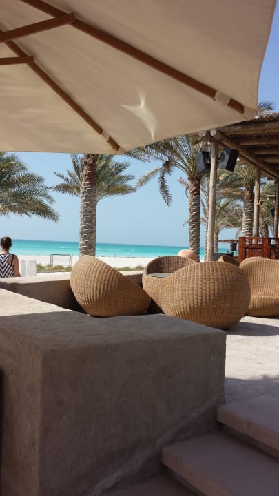 Strandbar "Tourquoiz" The St. Regis Saadiyat Island Resort, Abu Dhabi