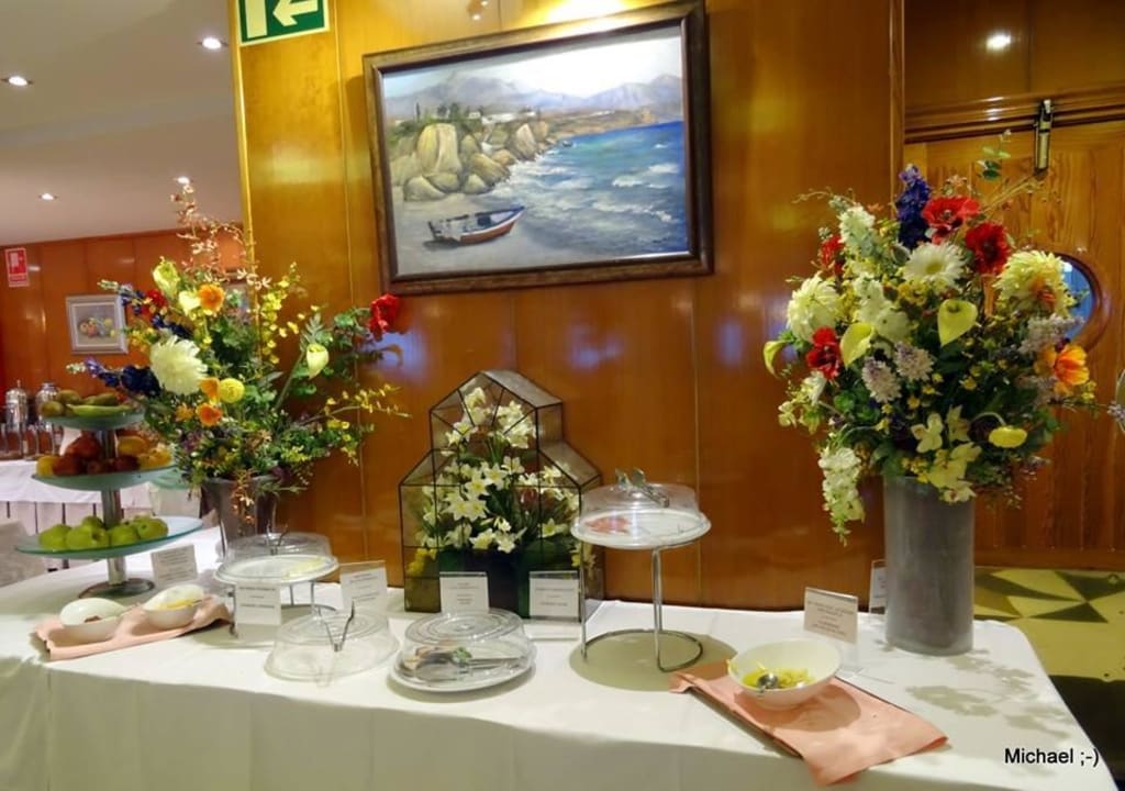 Nett angerichtet Hotel Balcon de Europa