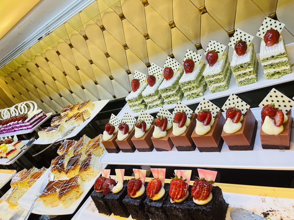 Gastro Azura Deluxe Resort & Spa Hotel