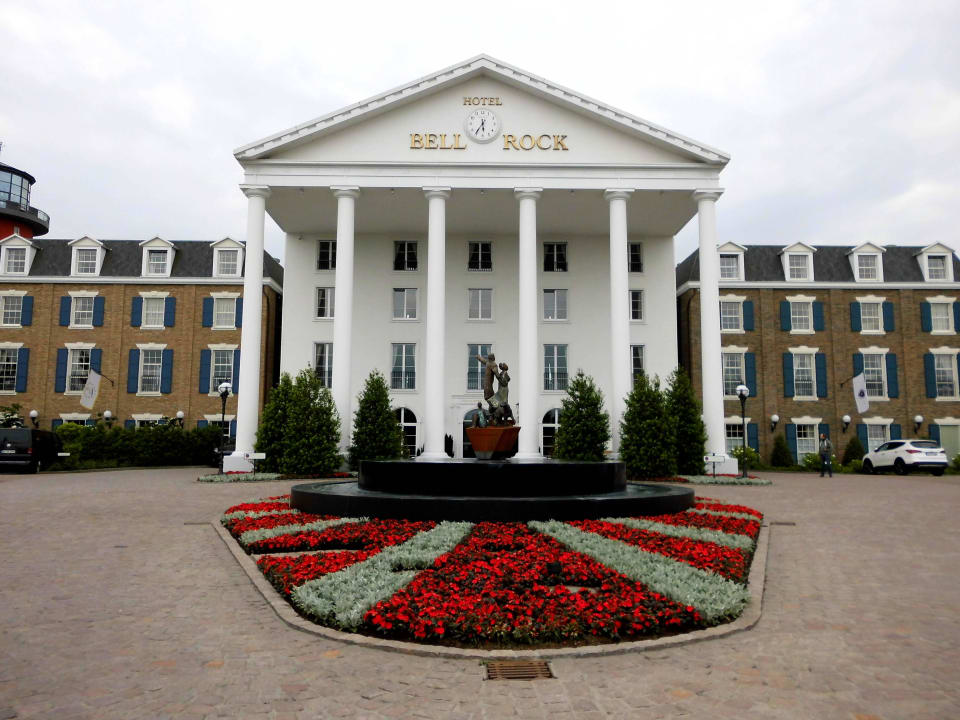 Haupteingangsansicht Hotel Bell Rock Europa-Park
