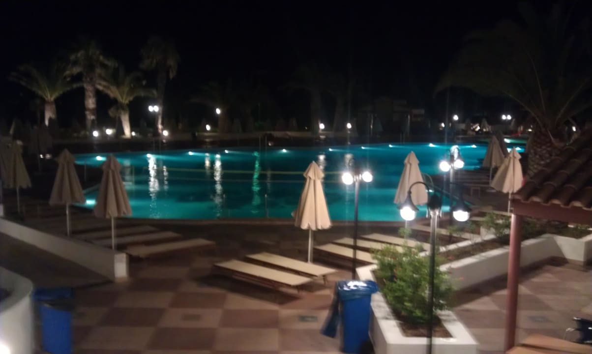 Pool bei Nacht Lagas Aegean Village