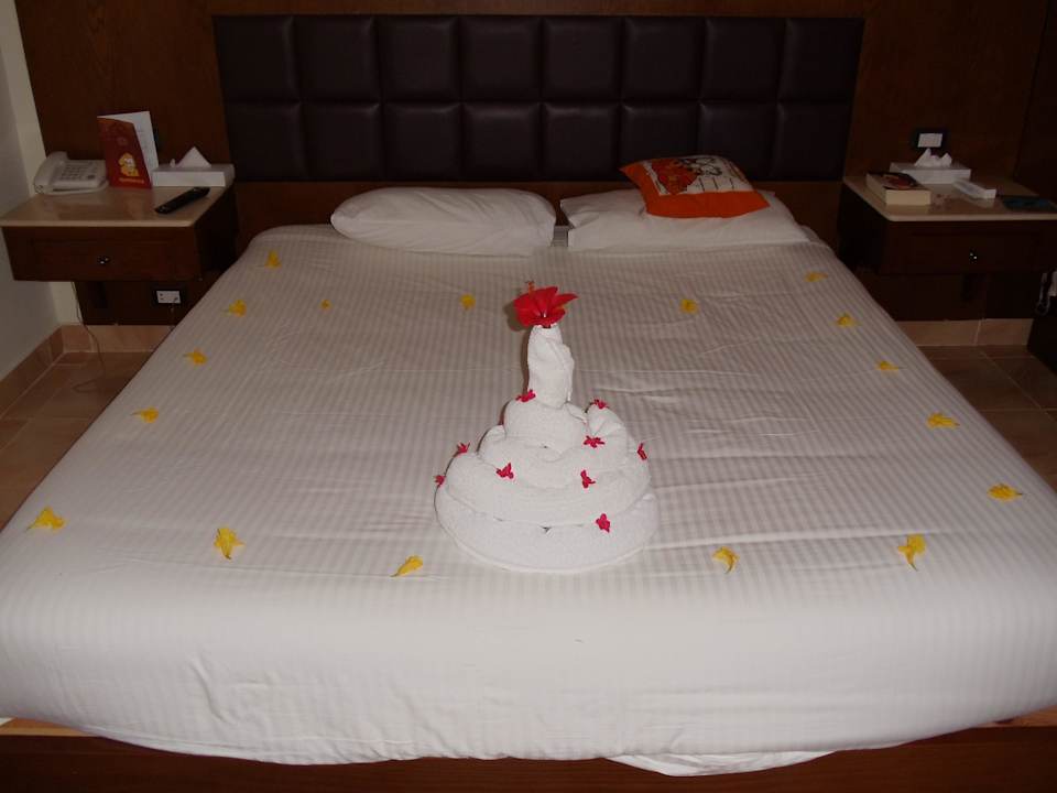 Bettdeko 24.10.12 Pickalbatros Alf Leila Wa Leila Resort - Neverland Hurghada