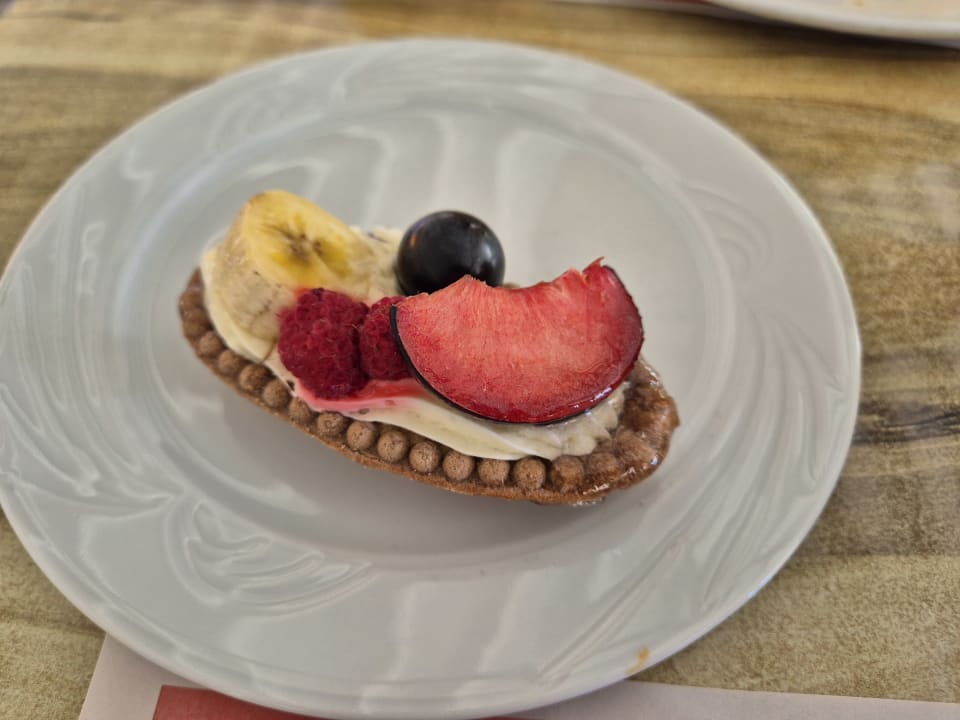 Gastro Saturn Palace Resort Hotel