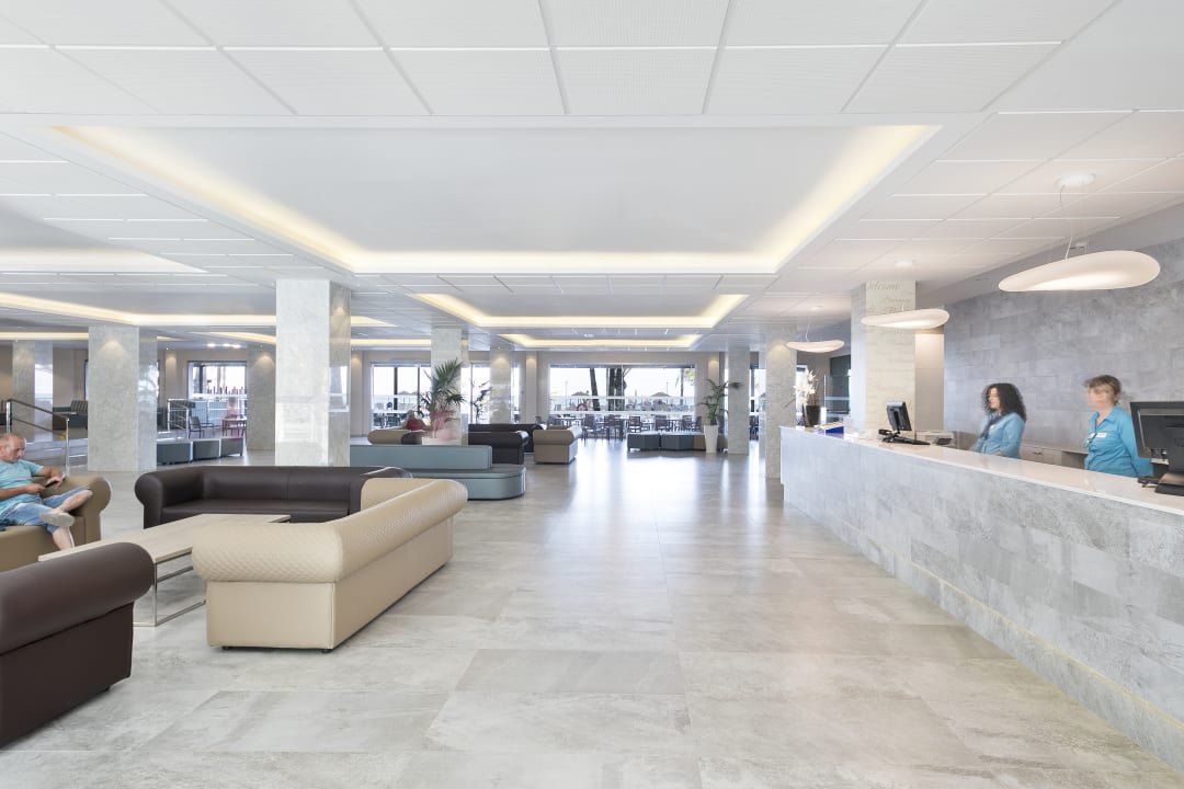 Lobby Hotel Best Sabinal