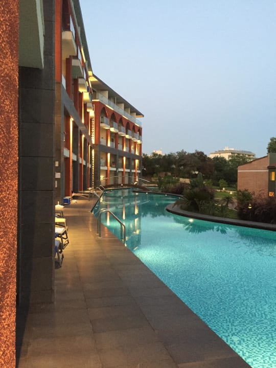 Pool für die Deluxe Swim Up Appartments Megasaray Club Belek