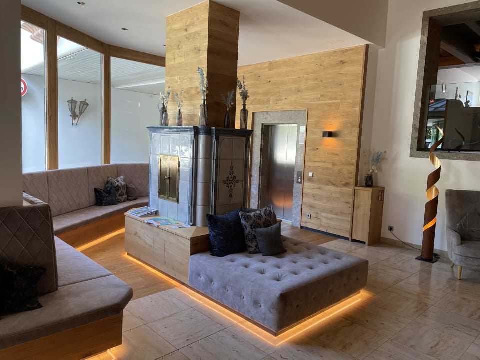 Lobby Hotel Unterwirt