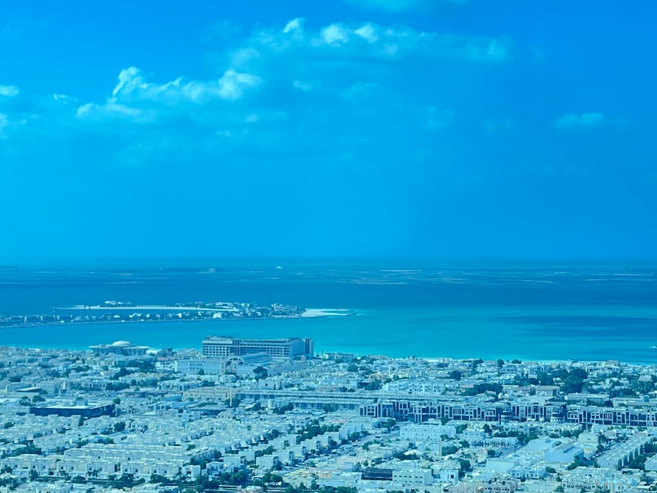 Ausblick Rose Rayhaan by Rotana