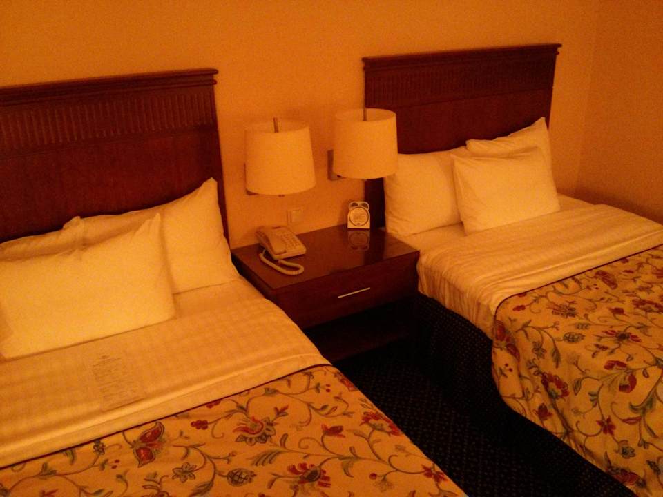 Łozka  Hotel Courtyard by Marriott Warsaw Airport