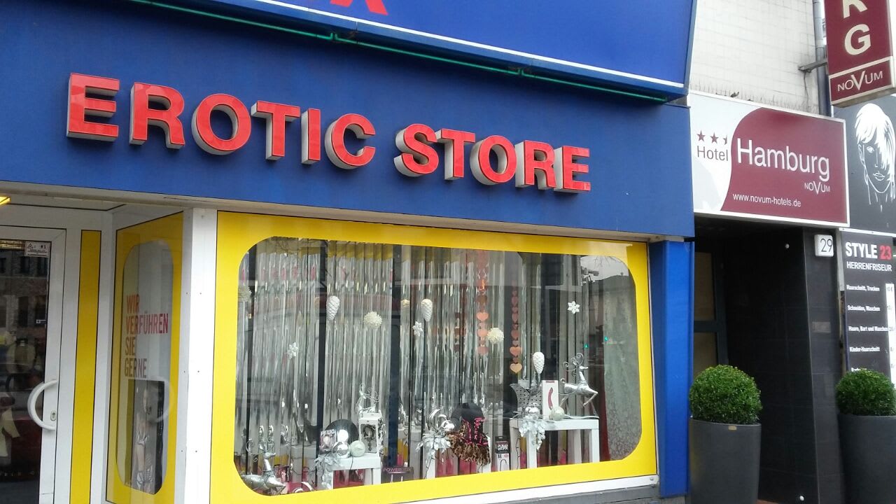 Außenansicht Holiday Inn - the niu, Fusion Hamburg St. Georg