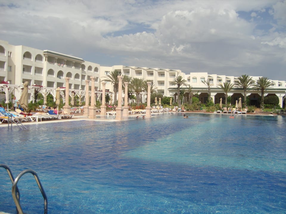 Piscina Occidental Marco Polo