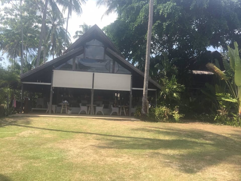 Das Restaurant von Garten aus Hotel Koyao Island Resort