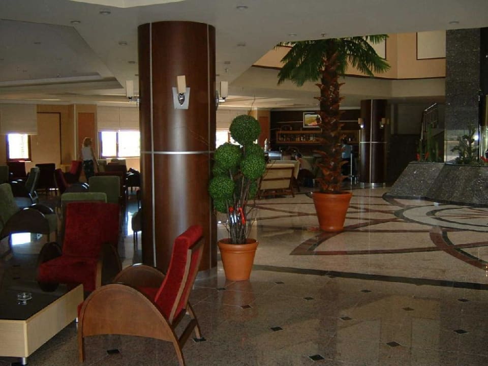 Lobby Hane Family Resort
