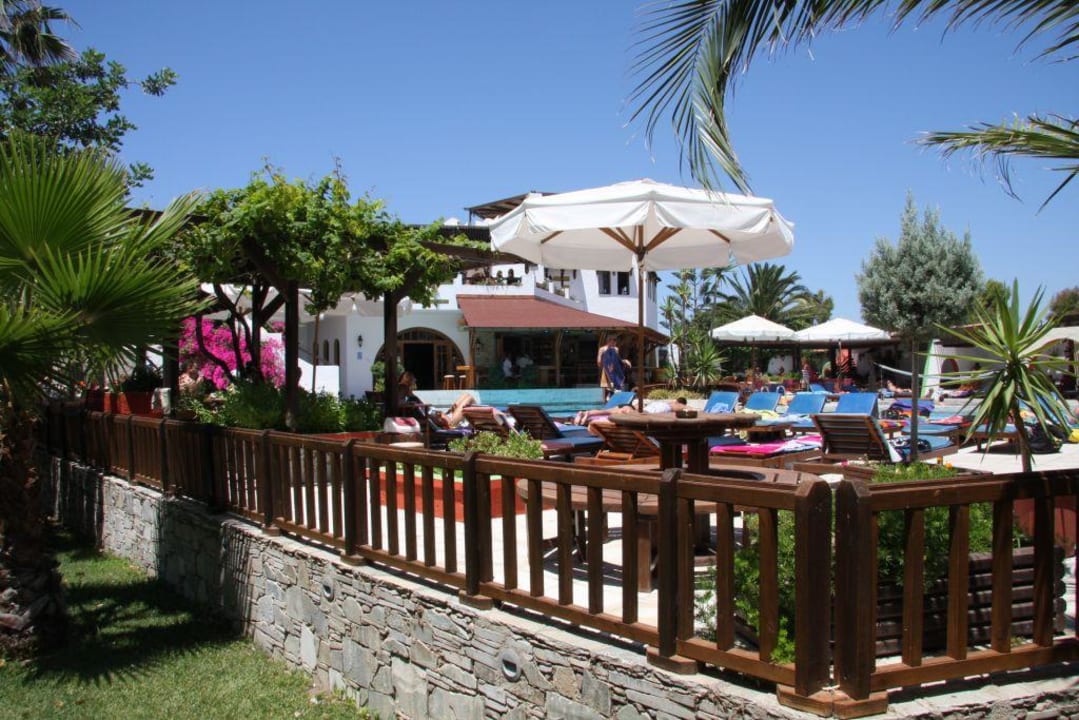 Widok z pokoju Gaia Garden Hotel