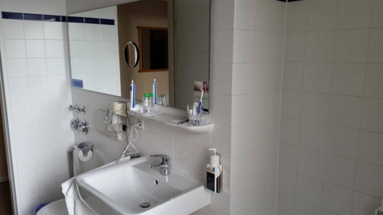 Großes Bad ApartHotel Residenz am Deutschen Theater