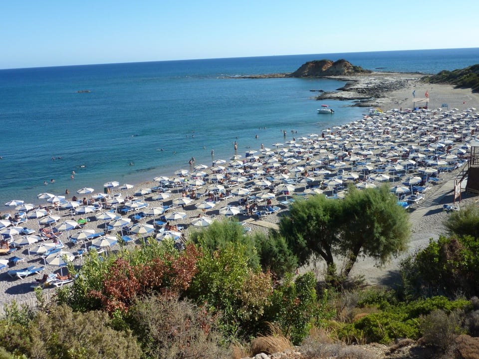 Sand Kiesstrand mit glasklarem Meereswasser Rodos Princess Beach Hotel & Spa