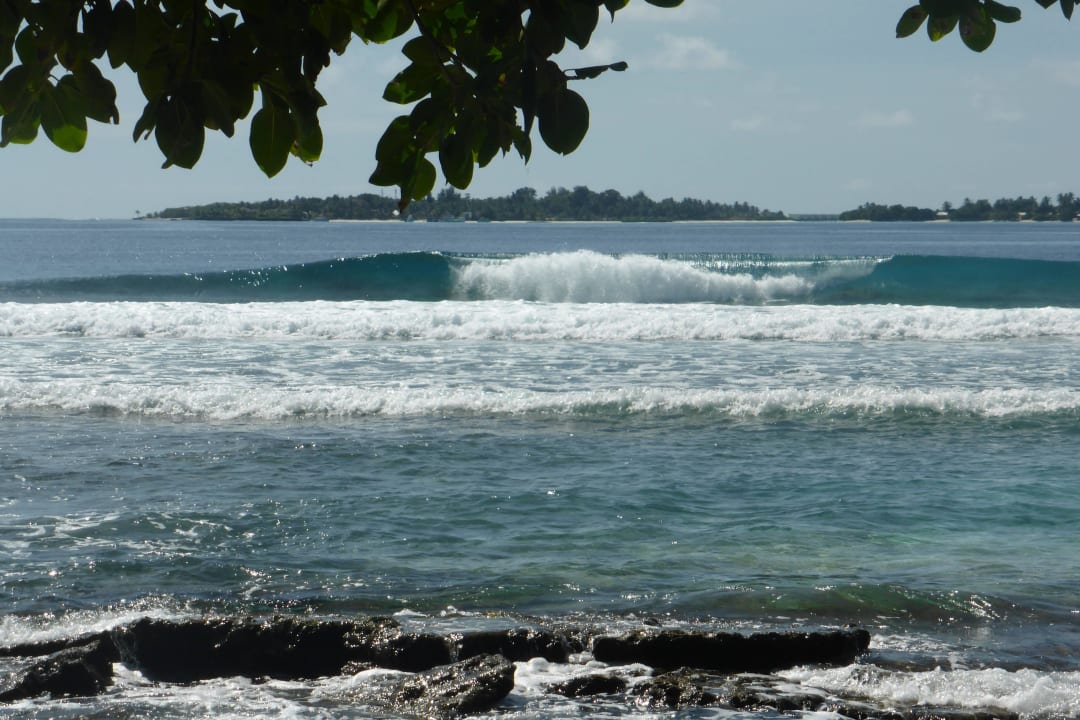 Etwas rauere Oststrand Biyadhoo Island Resort