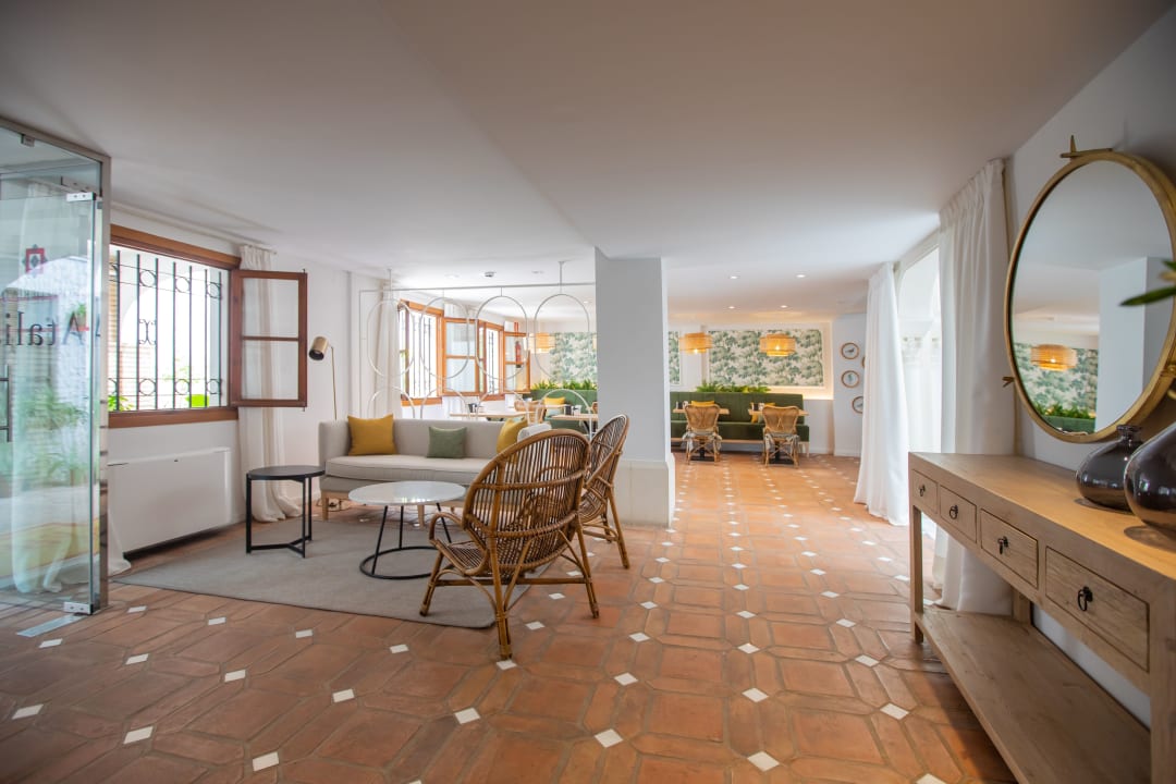 Lobby Hotel Soho Boutique Atalia