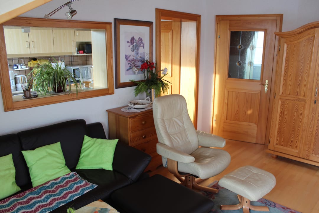 Wohnzimmer FeWo Silberberg Gästehaus Pension Stern