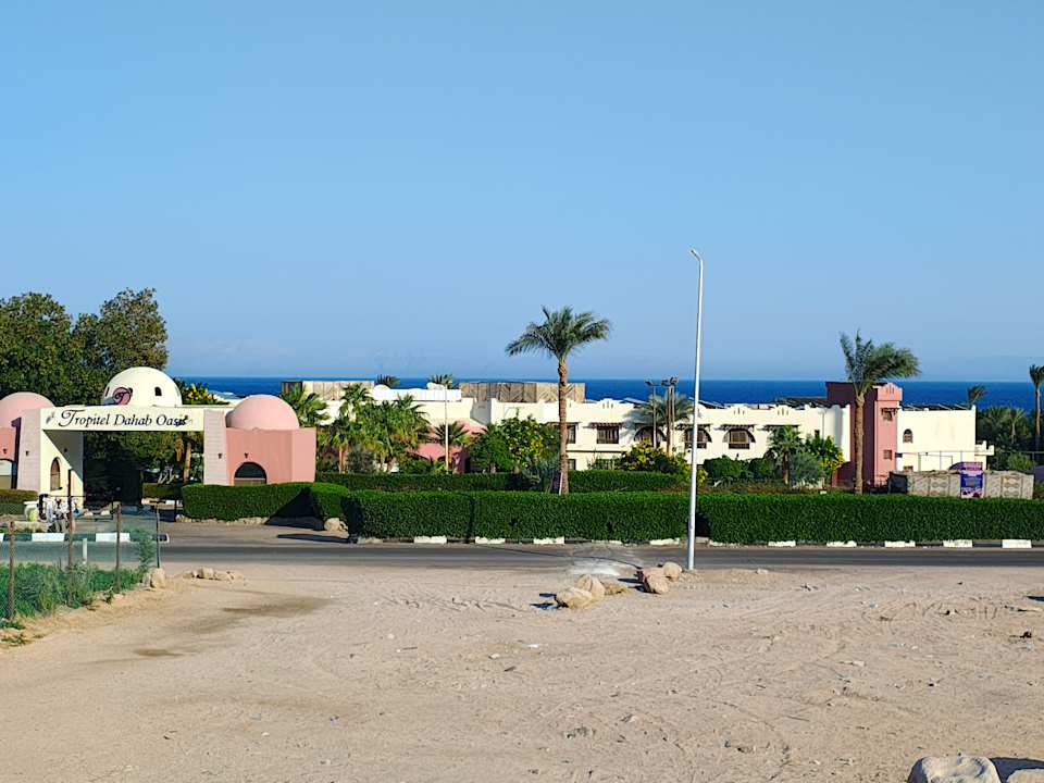 Außenansicht Tropitel Dahab Oasis