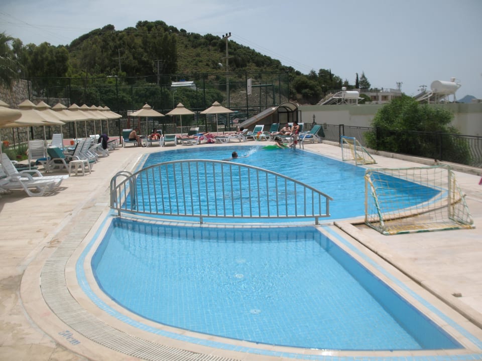 Basen Riva Bodrum Resort