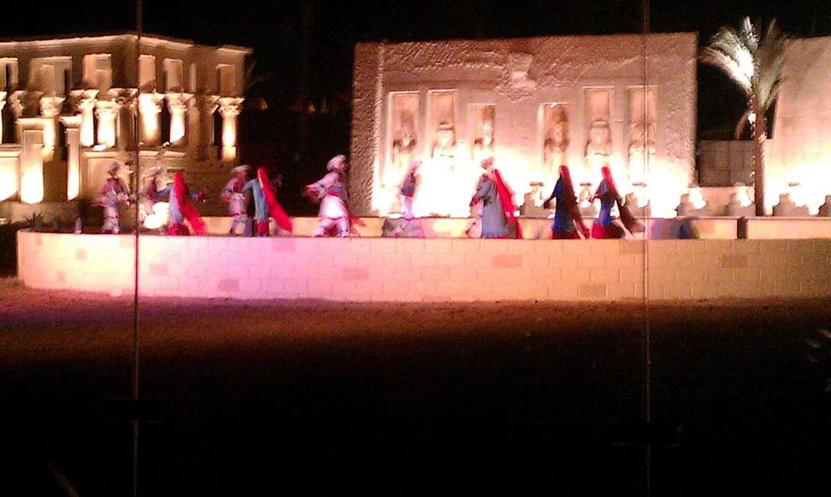 Шоу 1001ночь Pickalbatros Alf Leila Wa Leila Resort - Neverland Hurghada