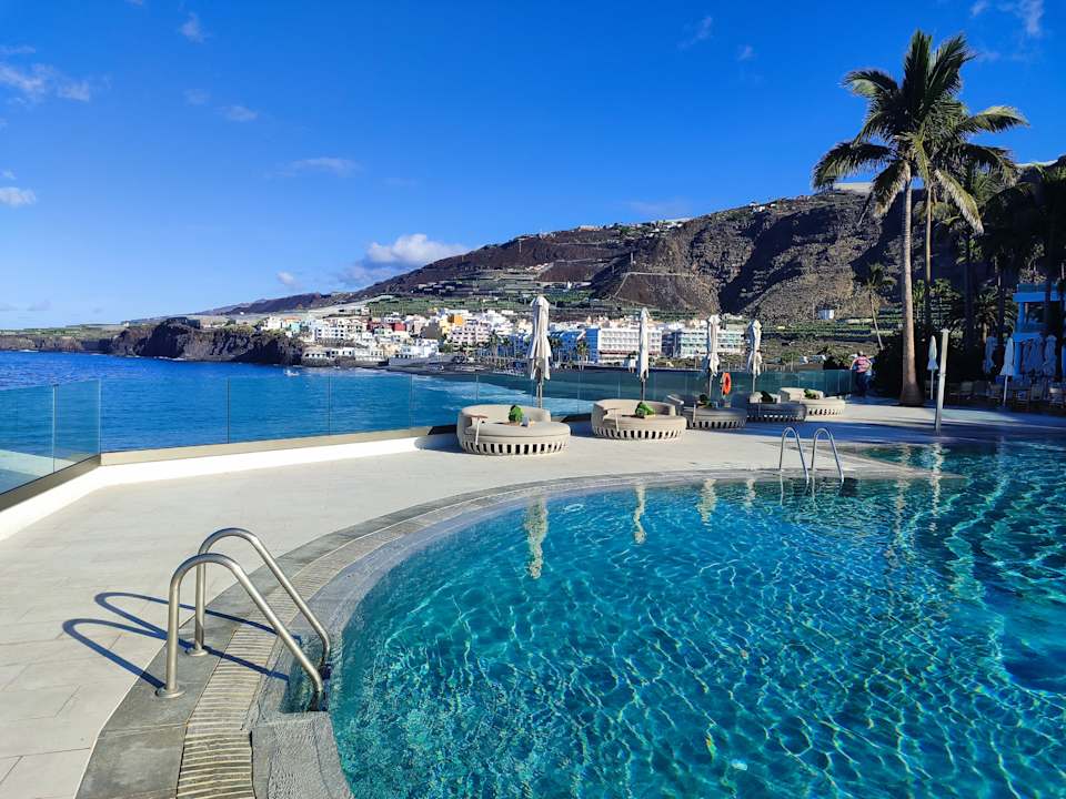 Pool Melia La Palma Hotel