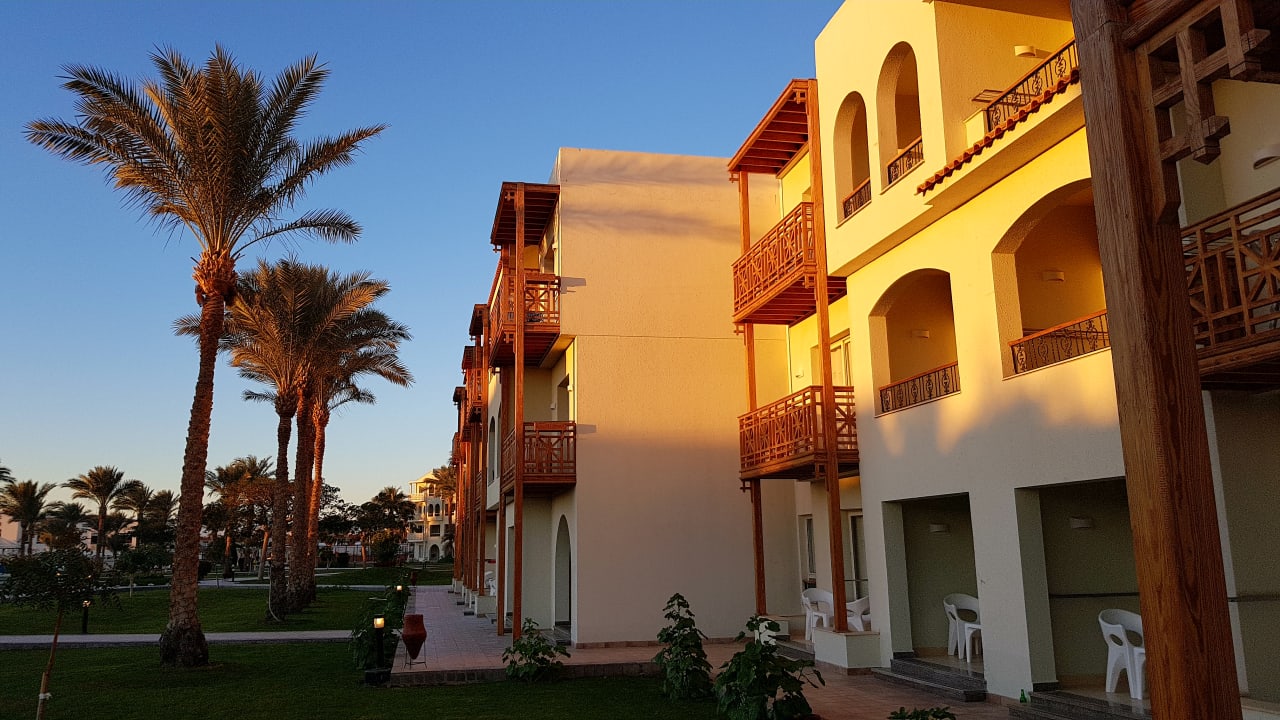 Außenansicht Pickalbatros Dana Beach Resort - Hurghada