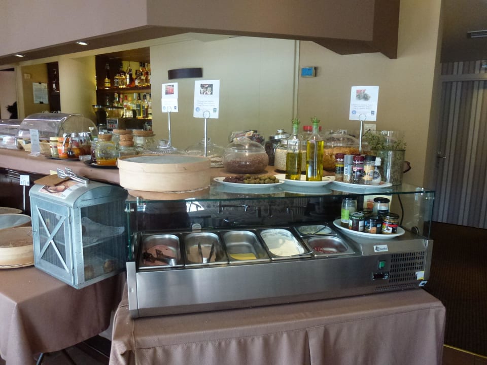 Buffet  Hotel Tourist