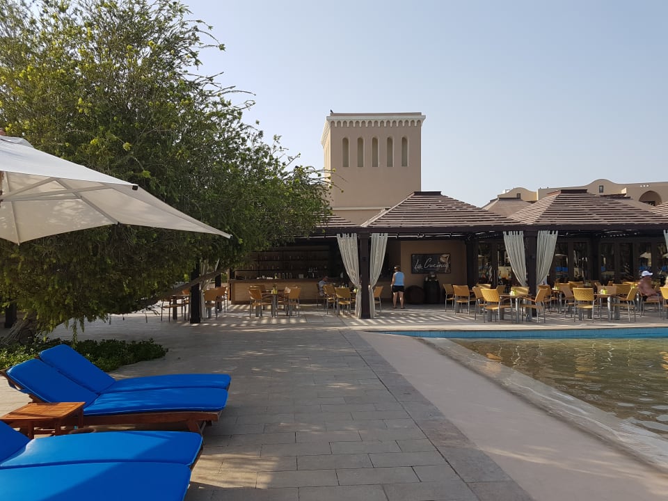 Pool Miramar Al Aqah Beach Resort