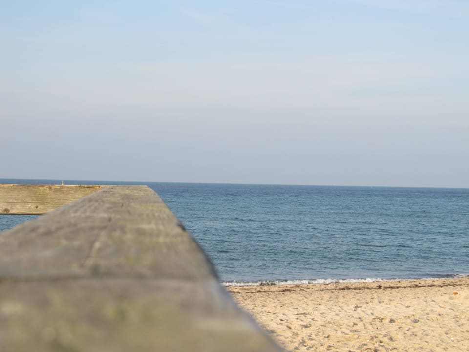 Sonniger Herbsttag am Strand Ferienwohnungen Ferienpark Weissenhäuser Strand