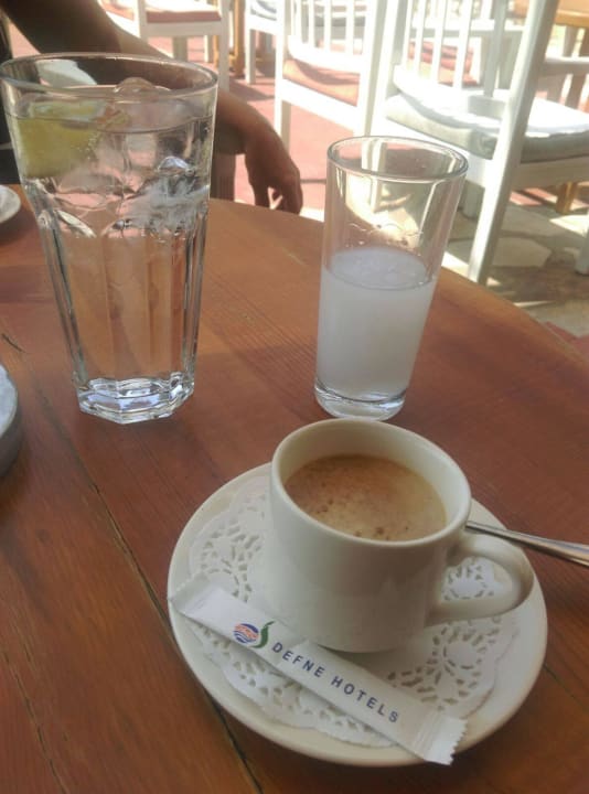 Nach dem Essen  Hotel Defne Garden