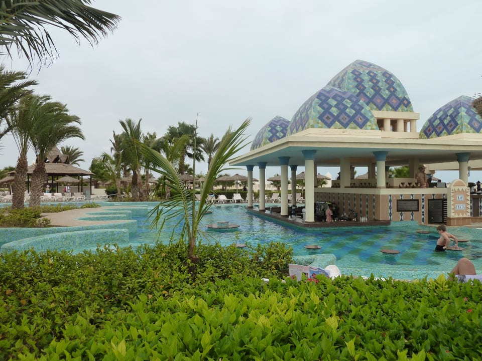 Poolbar Hotel Riu Karamboa