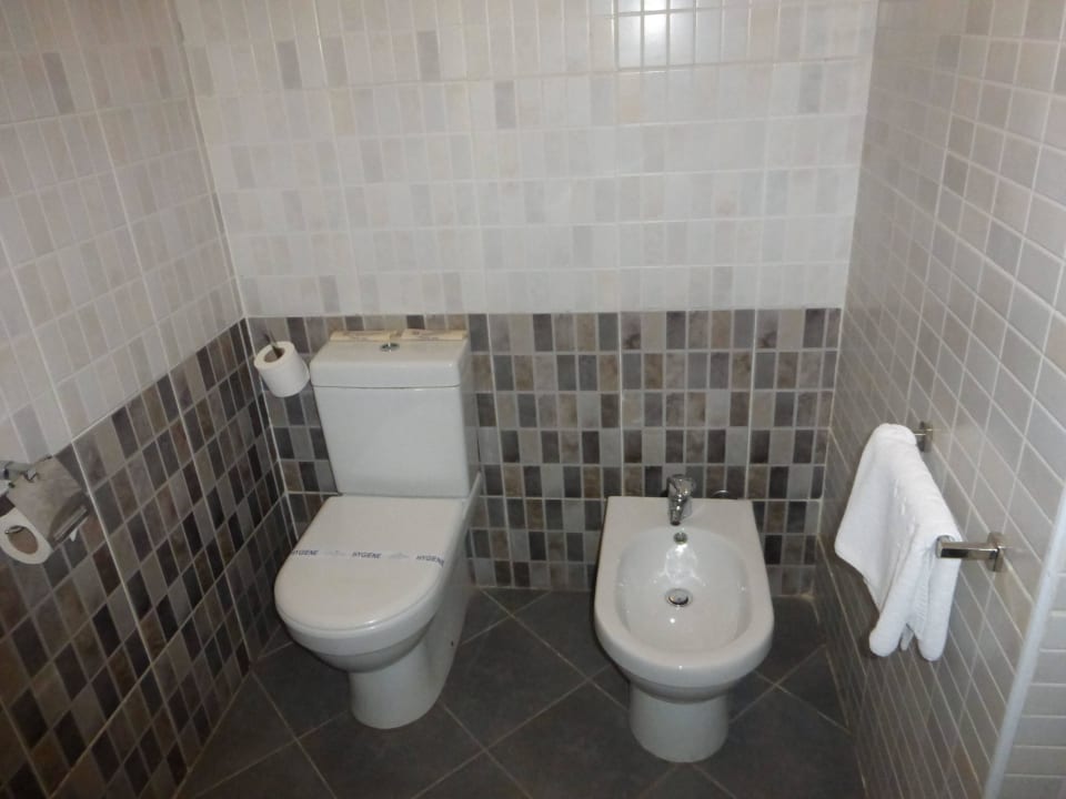 Bad mit Bidet Hotel Gorgonia Beach Resort