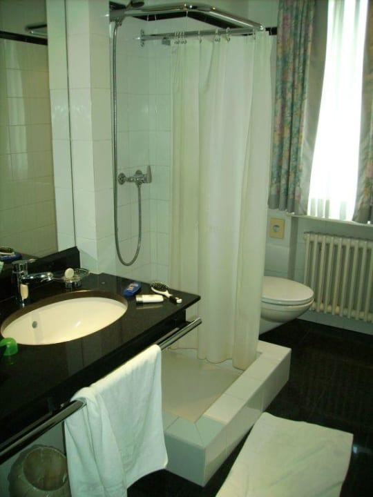 Badezimmer Hotel Albergo Gardenia