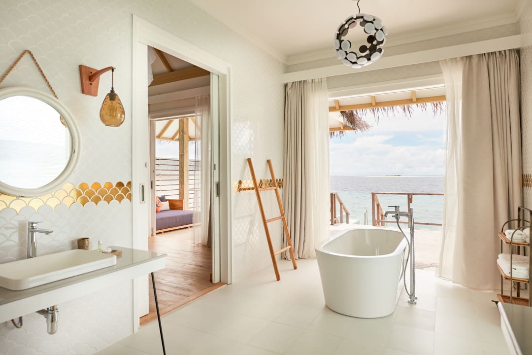 Zimmer Sun Siyam Iru Veli