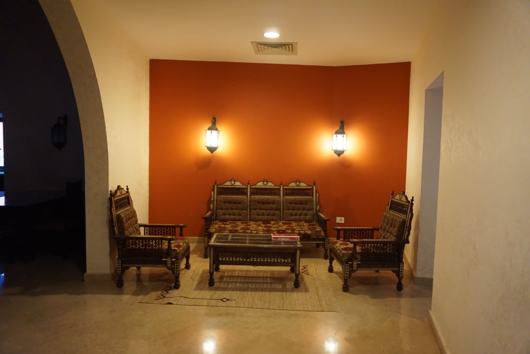Lobby Rohanou Beach Resort