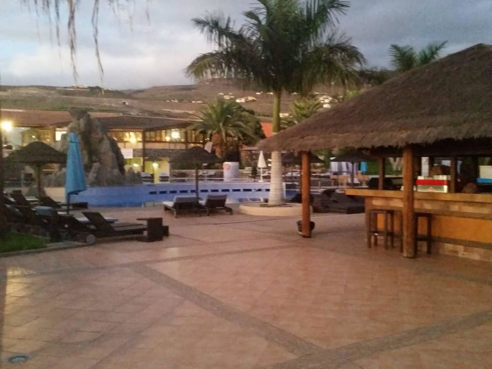 Poolbar Grand Hotel Callao