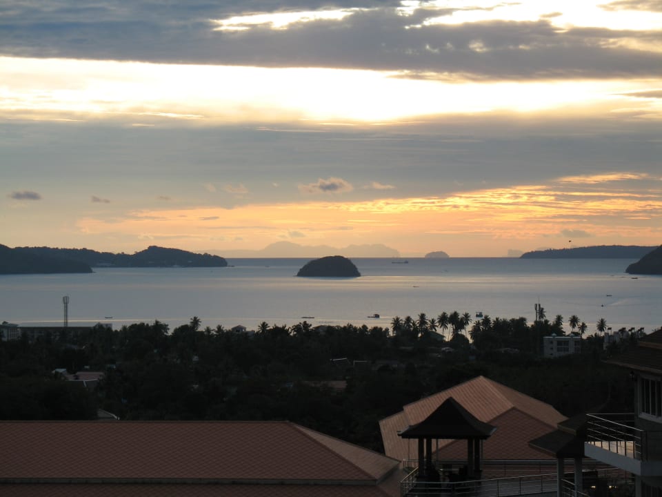 Ausblick auf die Küste und die vorgelagerten Insel Paradise Sea View Resort