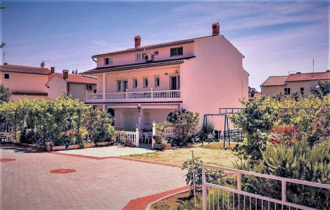 Außenansicht Ferienhaus Perkic 2 Wohnungen