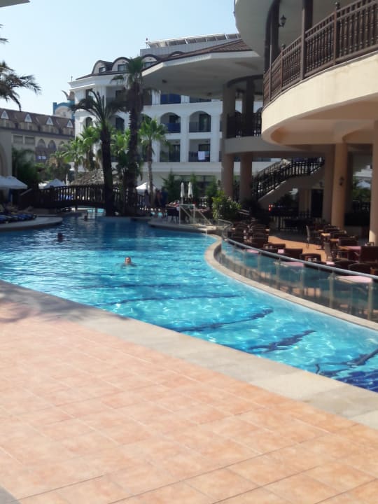 Pool Well Palace Side