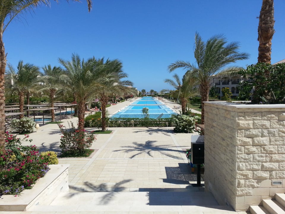 Garten und Poolanlage JAZ Aquamarine Resort