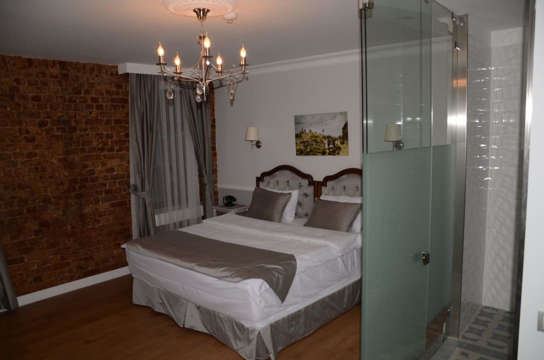 Deluxe Room Konak Suites