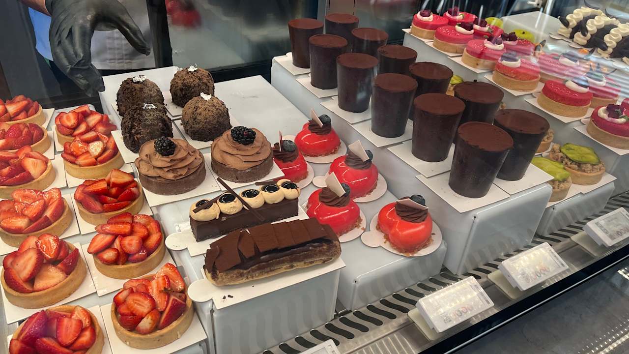 Sonstiges Anda Barut Collection