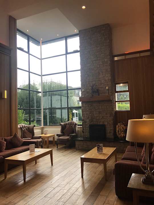 Lobby La Mon Hotel & Country Club