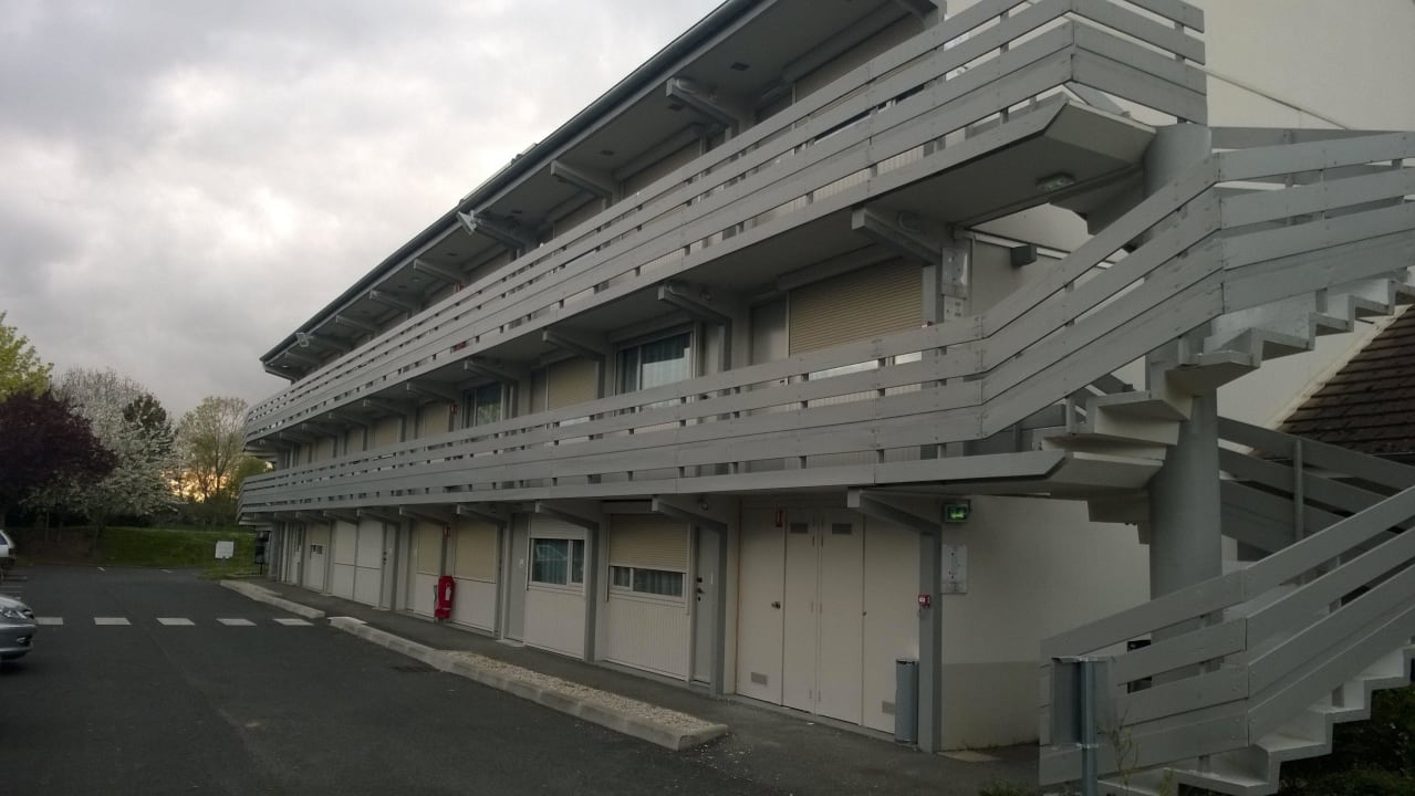 Außenansicht Hotel Campanile Les Ulis