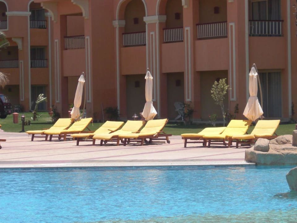 Nachmittags noch genug Liegen Sentido Caribbean World Soma Bay