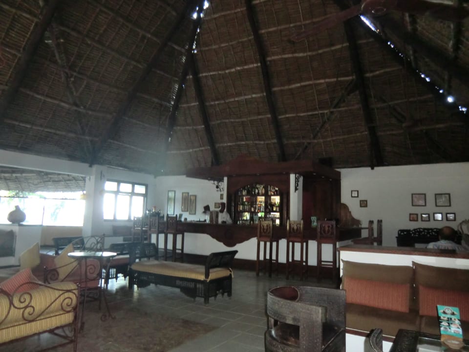 Die SansiBar Karafuu Beach Resort & Spa