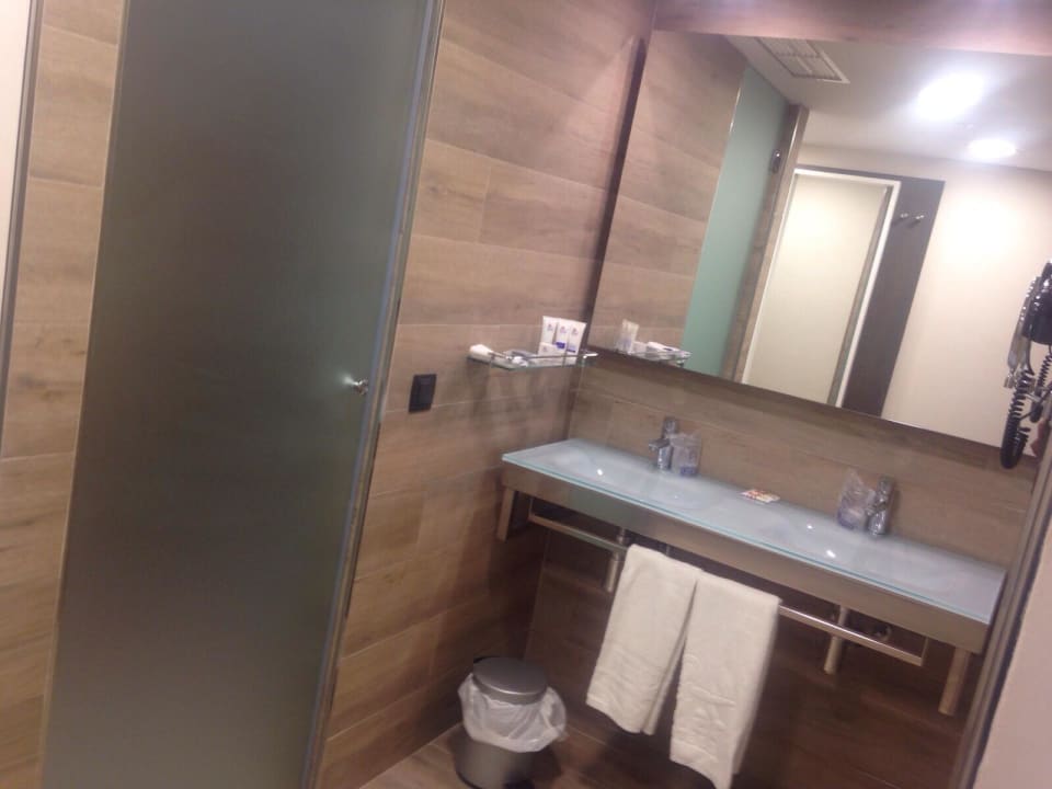 Badezimmer Mar Hotels Playa de Muro Suites