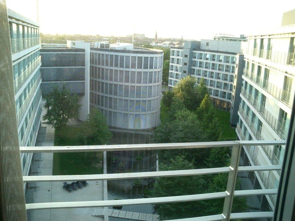 Business (Blick umsonst ins Grüne) Radisson Blu Hotel Köln