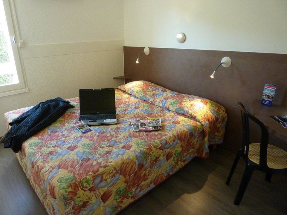 Chambre avec salle de bain Fasthotel Narbonne